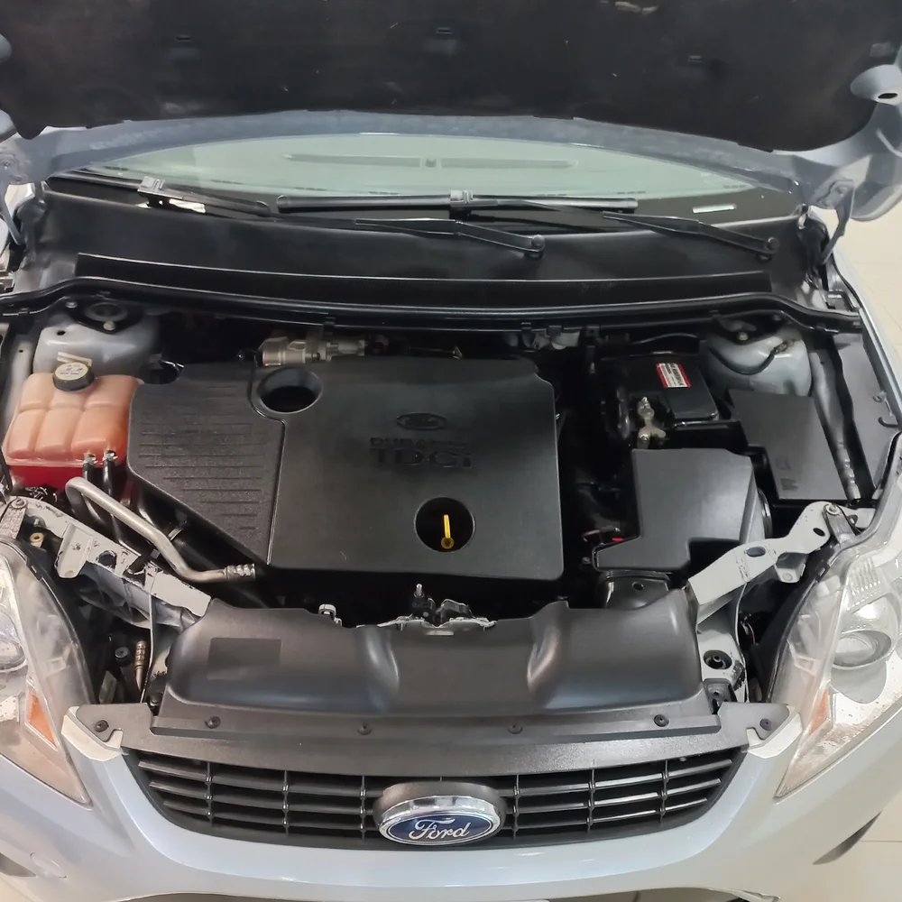 FORD Focus 2010 4x2 DIESEL Miniatura 9