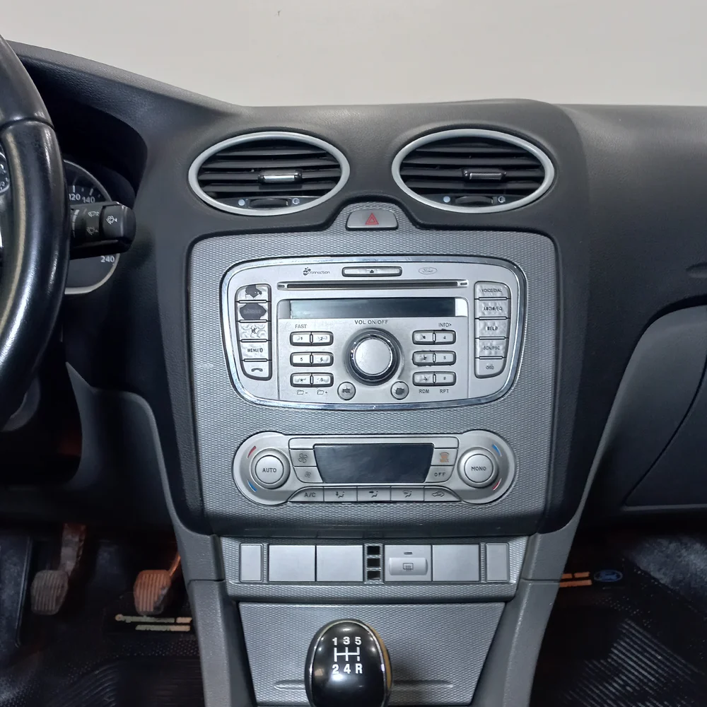 FORD Focus 2010 4x2 DIESEL Miniatura 12