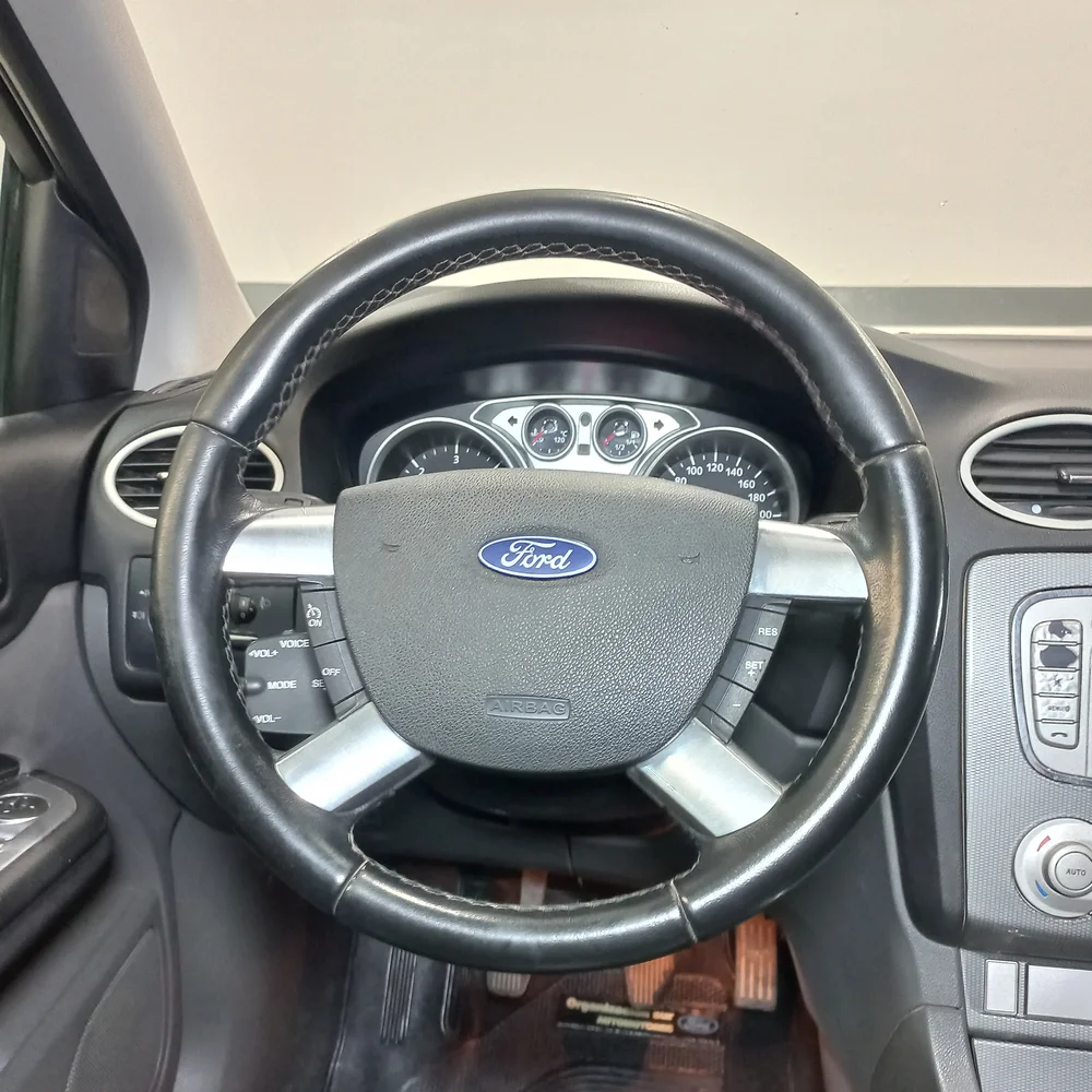 FORD Focus 2010 4x2 DIESEL Miniatura 13
