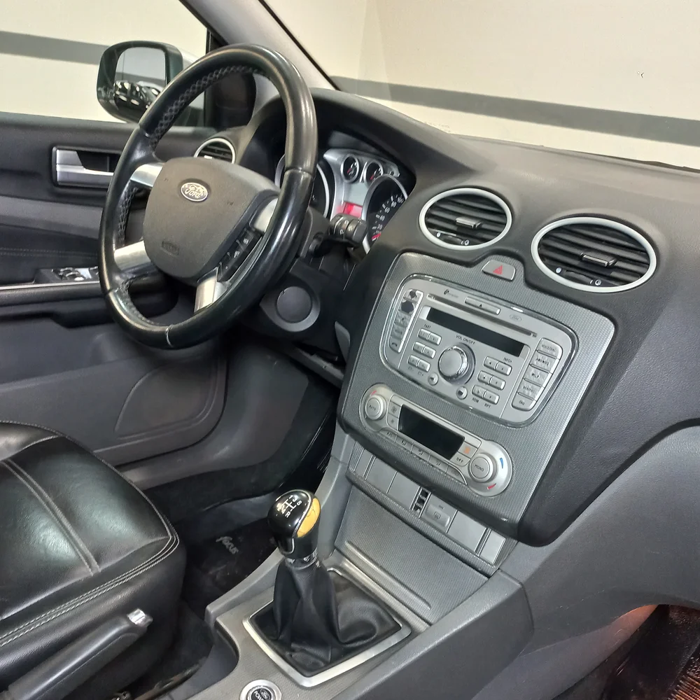 FORD Focus 2010 4x2 DIESEL Miniatura 18