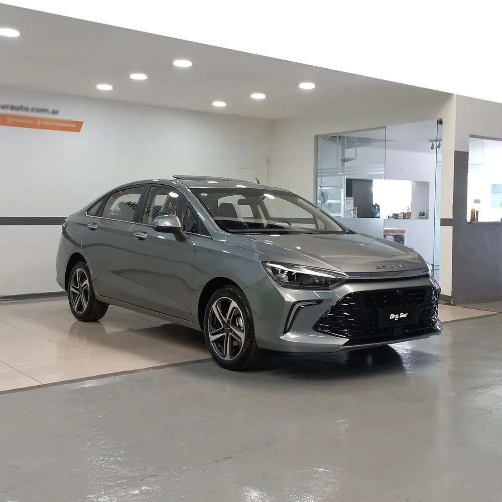 BAIC U5 PLUS 2026 4x2 NAFTA Miniatura 3