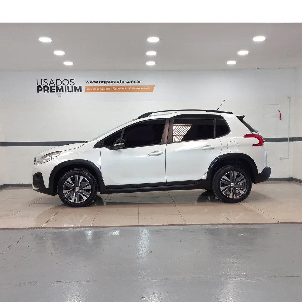 PEUGEOT 2008 2021 4x2 NAFTA Miniatura 8