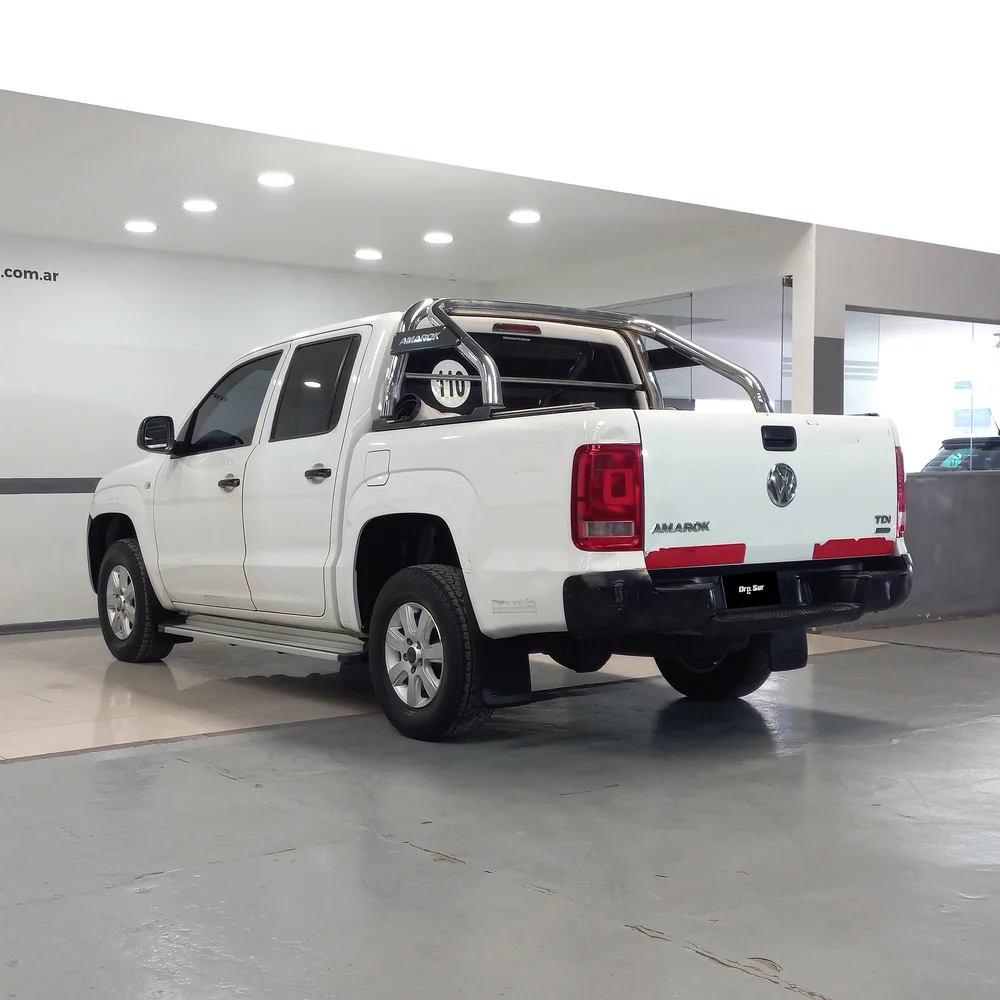 VW Amarok 2011 4x2 DIESEL Miniatura 7