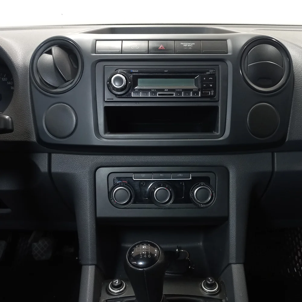 VW Amarok 2011 4x2 DIESEL Miniatura 12