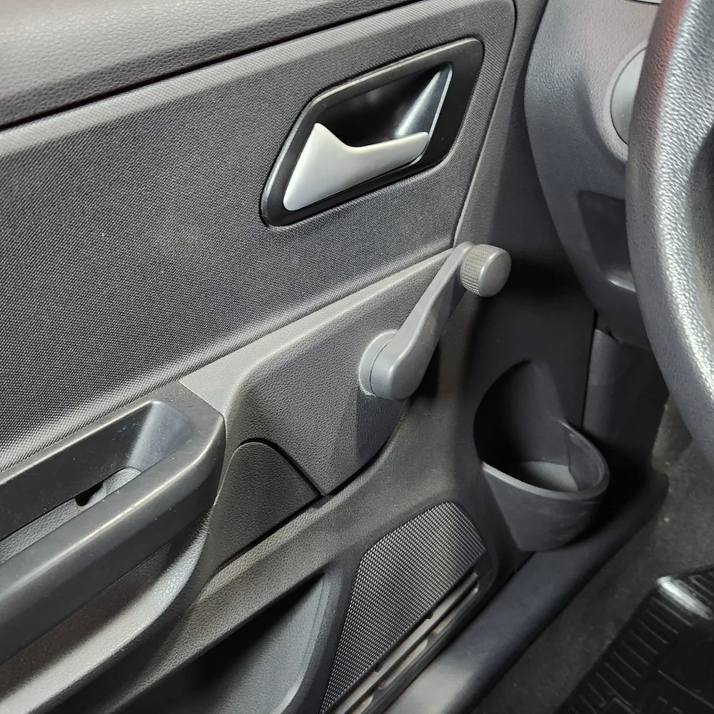 VW Suran 2015 4x2 NAFTA Miniatura 15