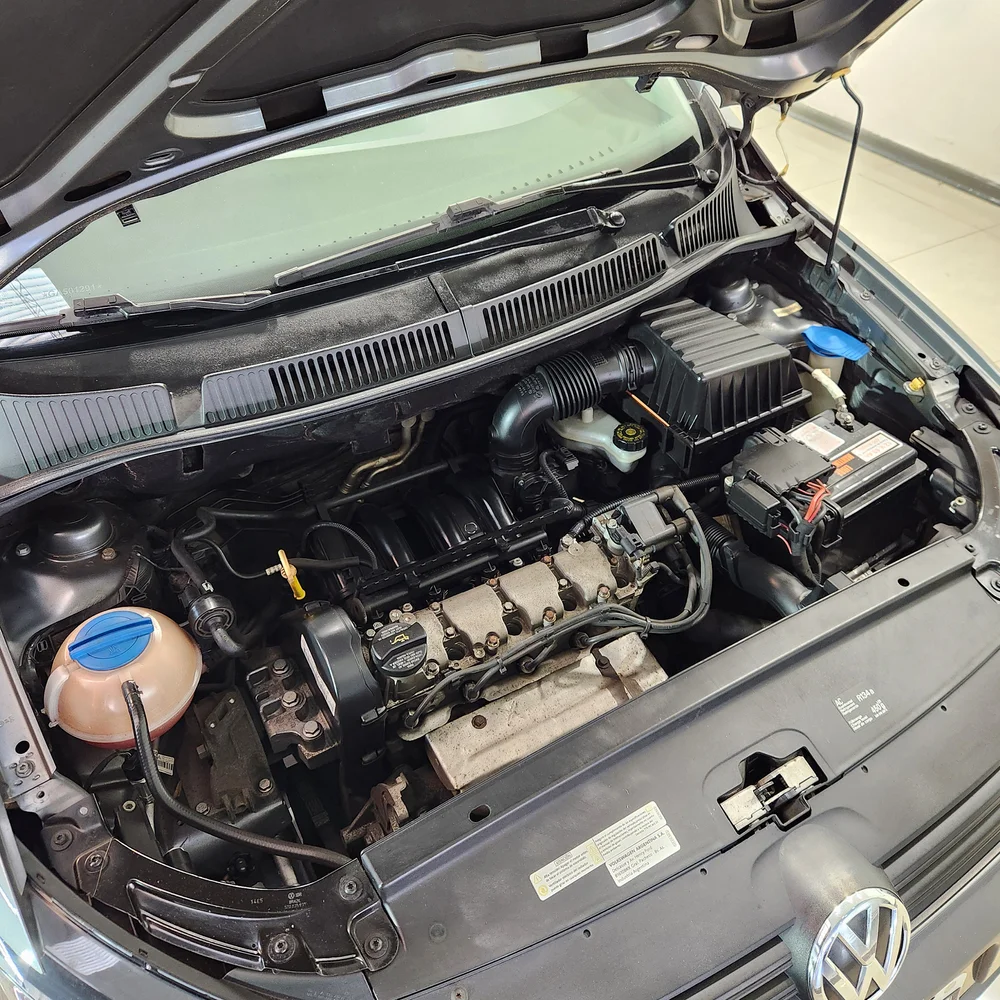 VW Suran 2015 4x2 NAFTA Miniatura 20