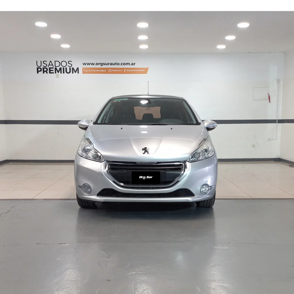 PEUGEOT 208 2014 4x2 NAFTA Miniatura 2