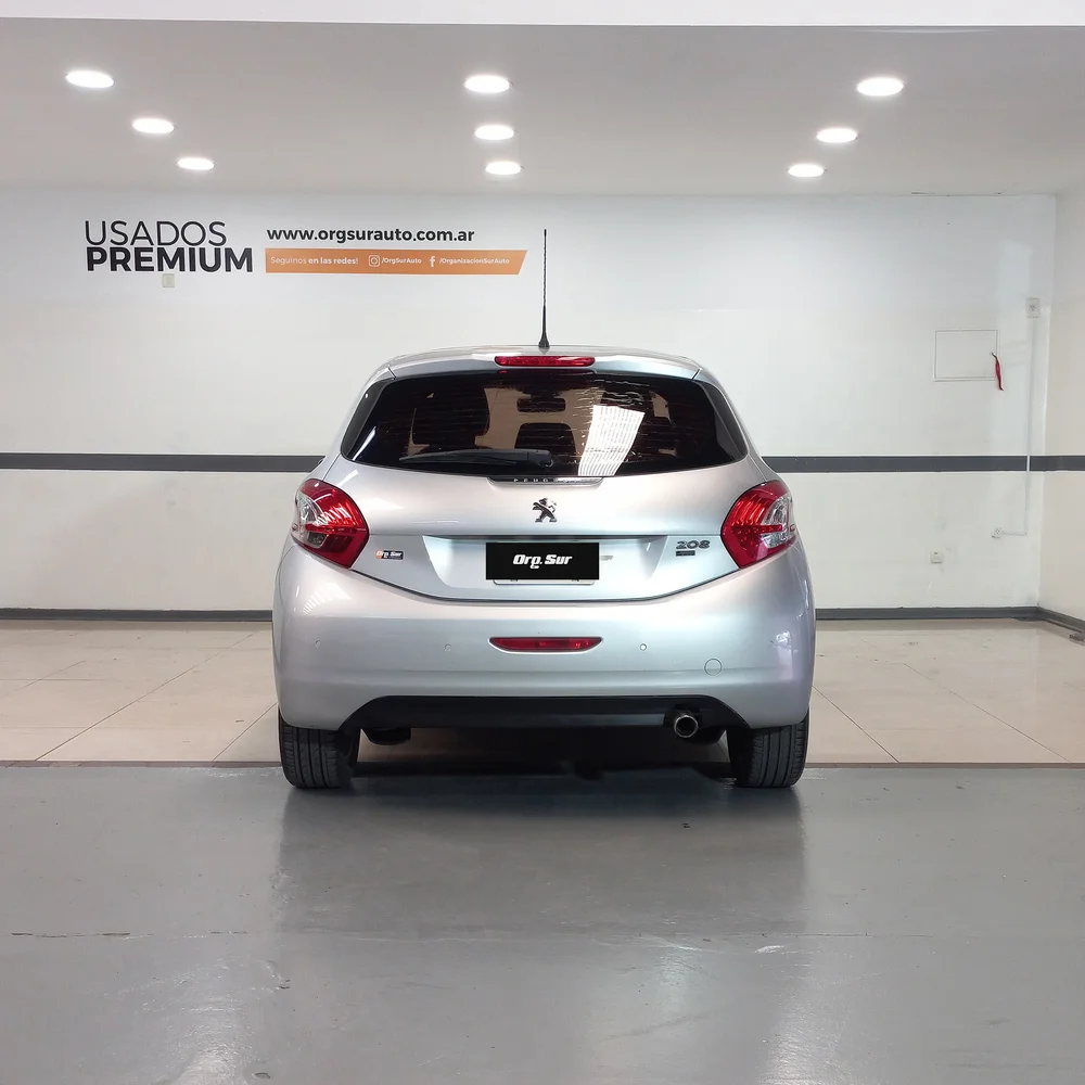 PEUGEOT 208 2014 4x2 NAFTA Miniatura 6