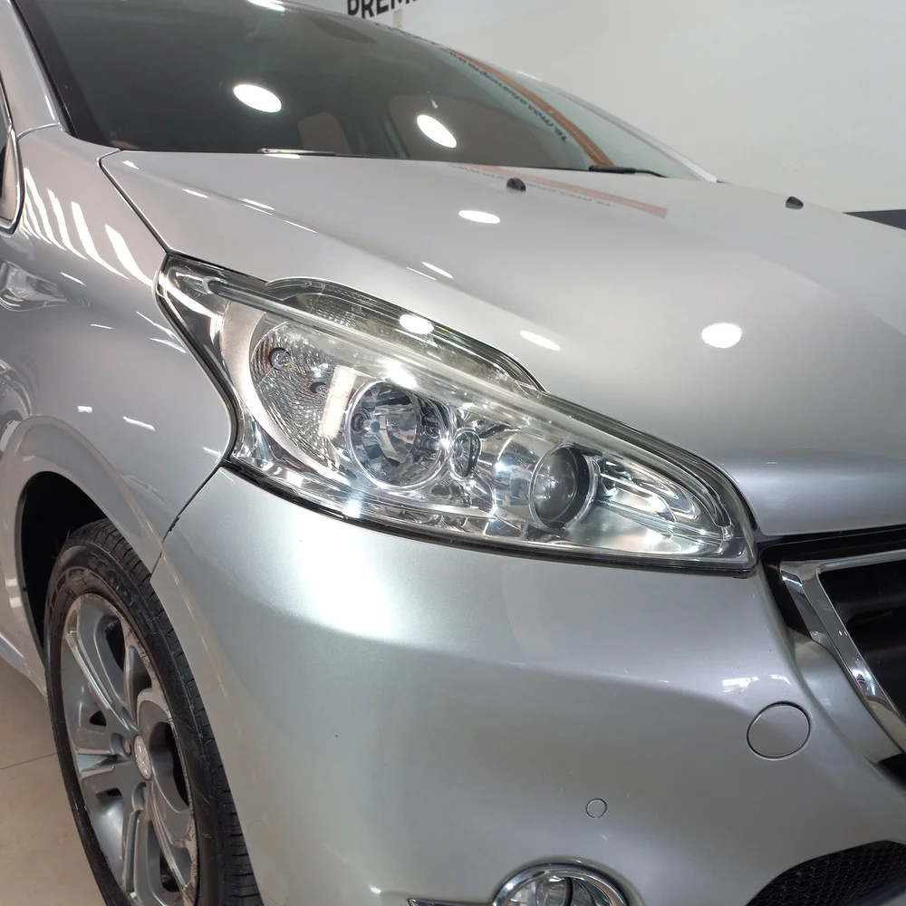 PEUGEOT 208 2014 4x2 NAFTA Miniatura 11