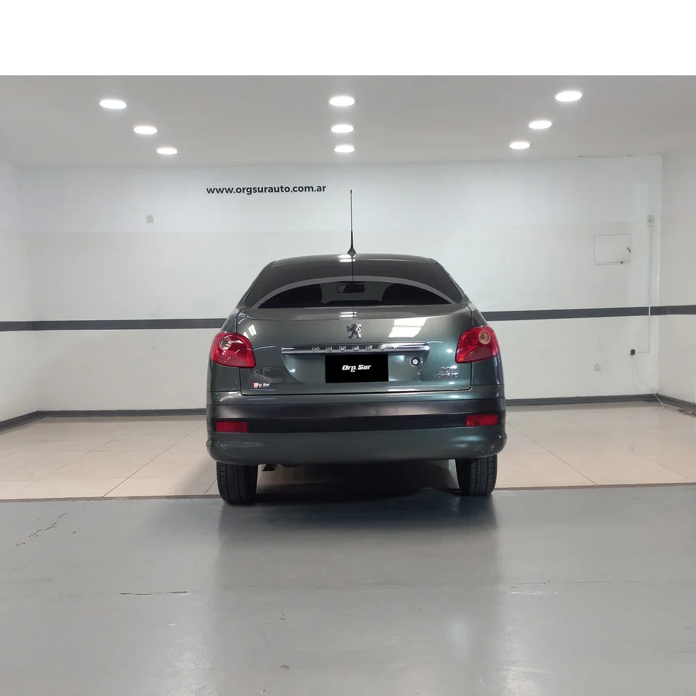PEUGEOT 207 2011 4x2 DIESEL Miniatura 6
