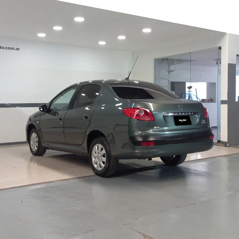 PEUGEOT 207 2011 4x2 DIESEL Miniatura 7