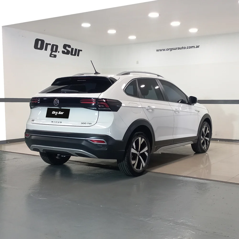 VW Nivus 2021 4x2 NAFTA Miniatura 5