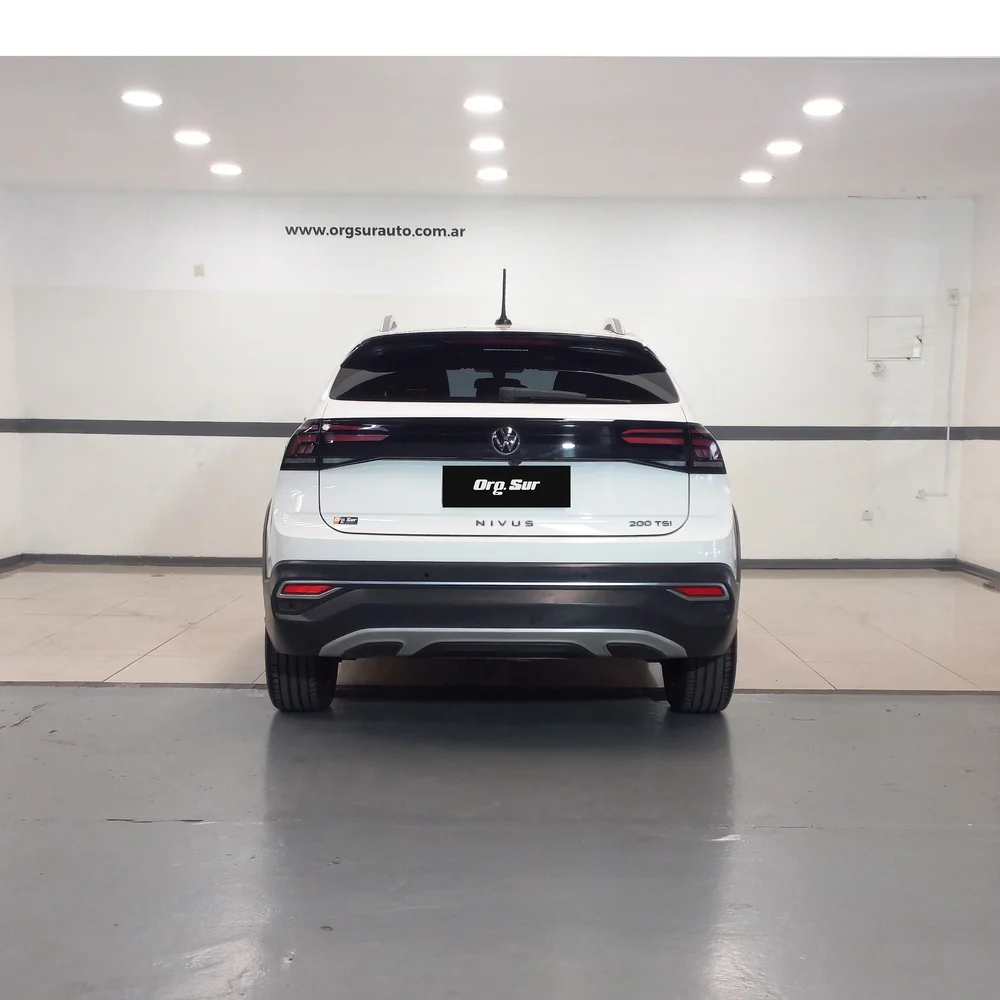 VW Nivus 2021 4x2 NAFTA Miniatura 6