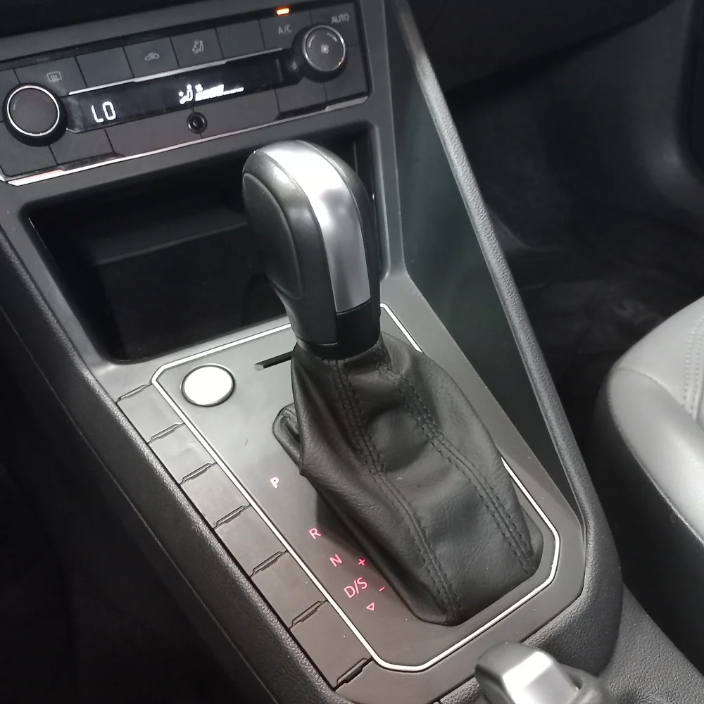 VW Nivus 2021 4x2 NAFTA Miniatura 13