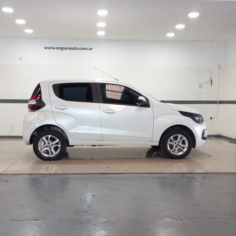 FIAT Mobi 2020 4x2 NAFTA Miniatura 4