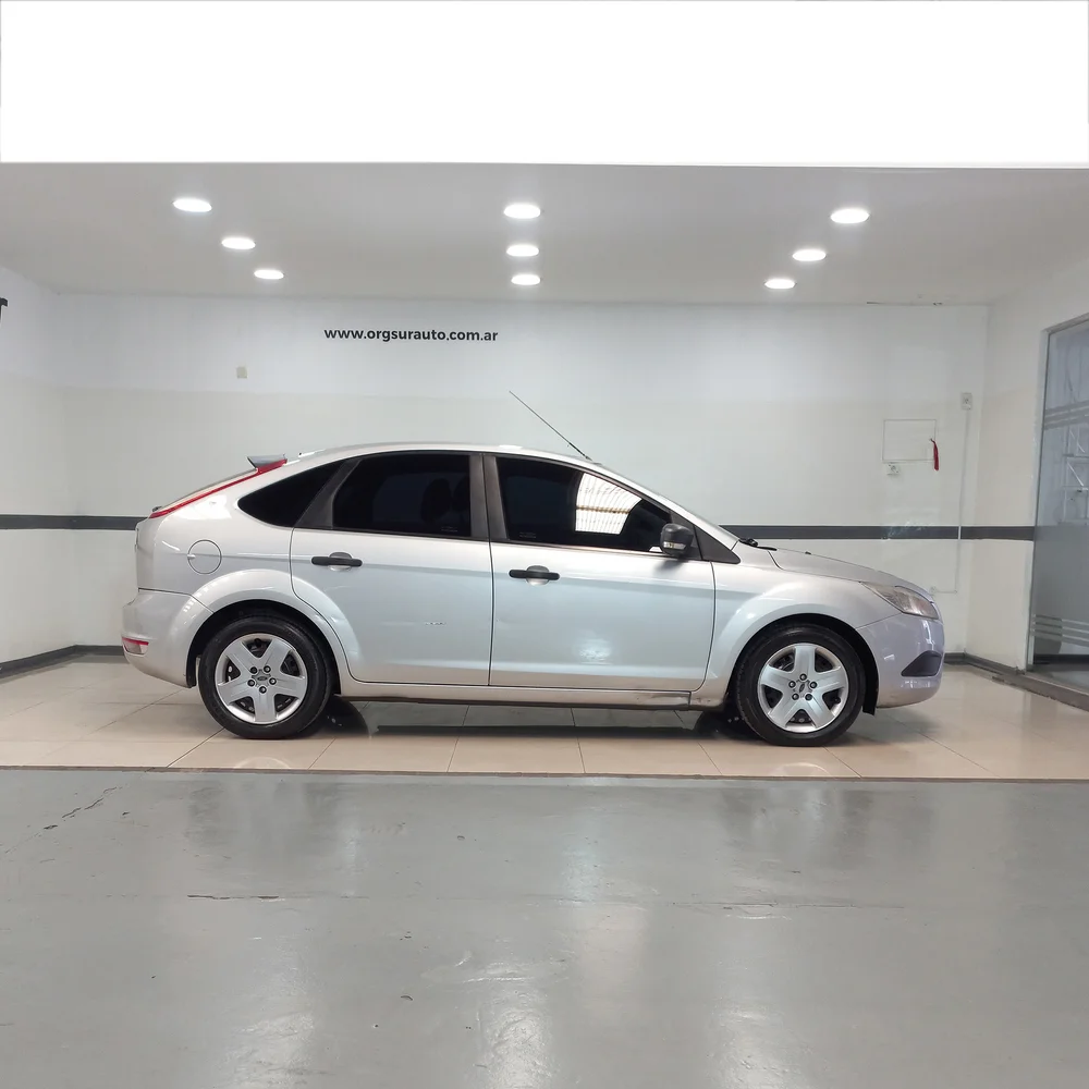 FORD Focus 2010 4x2 NAFTA Miniatura 4