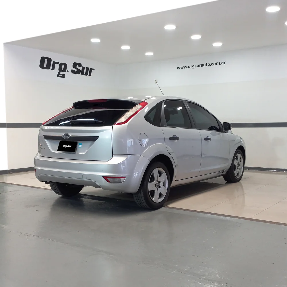 FORD Focus 2010 4x2 NAFTA Miniatura 5