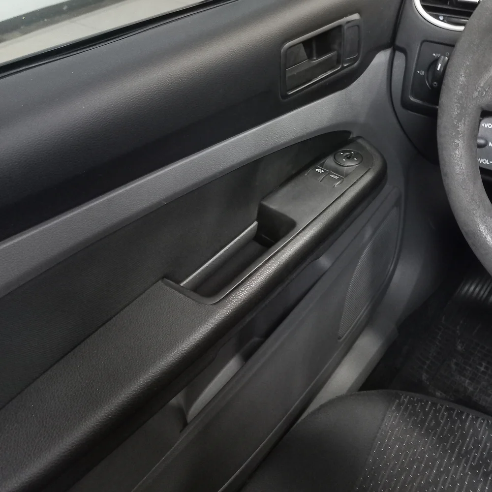 FORD Focus 2010 4x2 NAFTA Miniatura 15