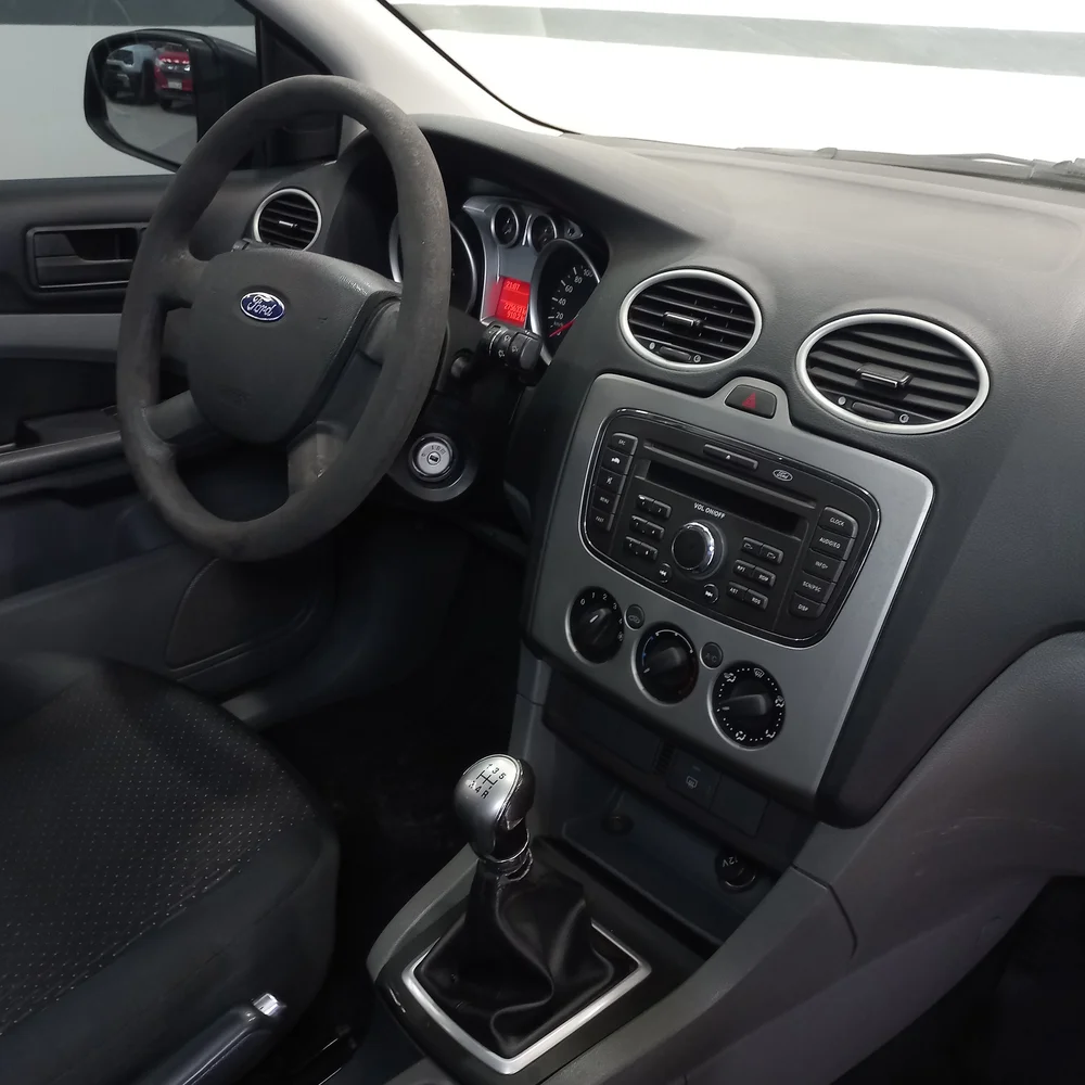 FORD Focus 2010 4x2 NAFTA Miniatura 17