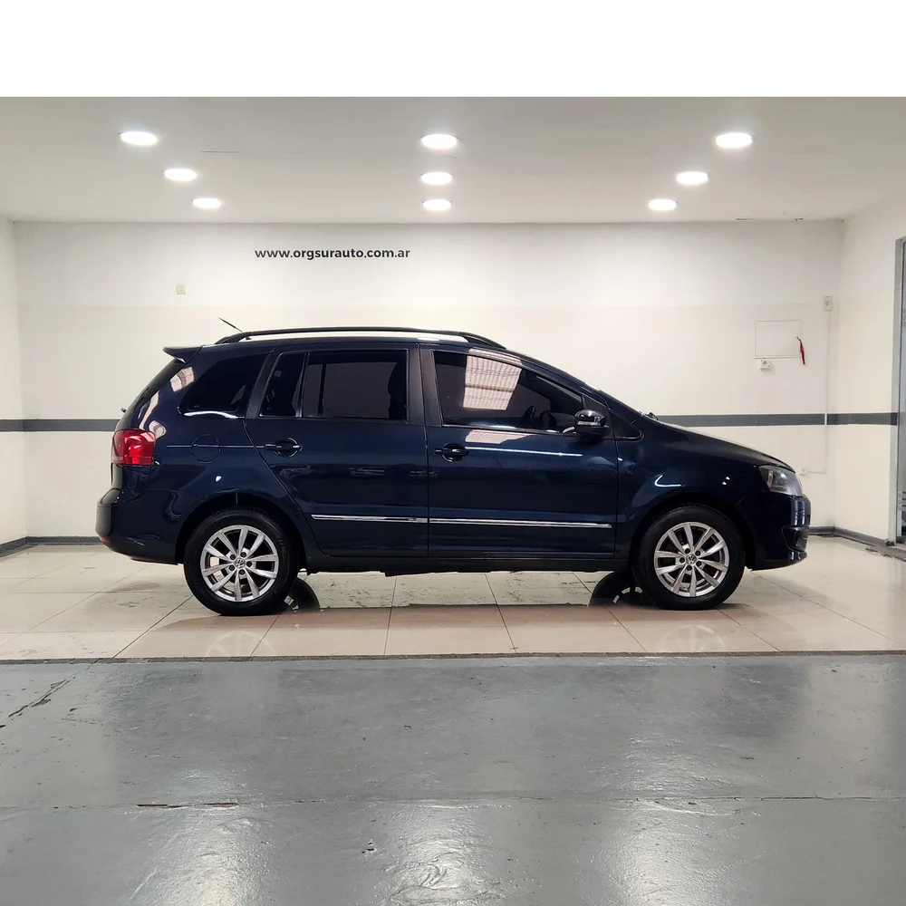 VW Suran 2014 4x2 NAFTA Miniatura 4
