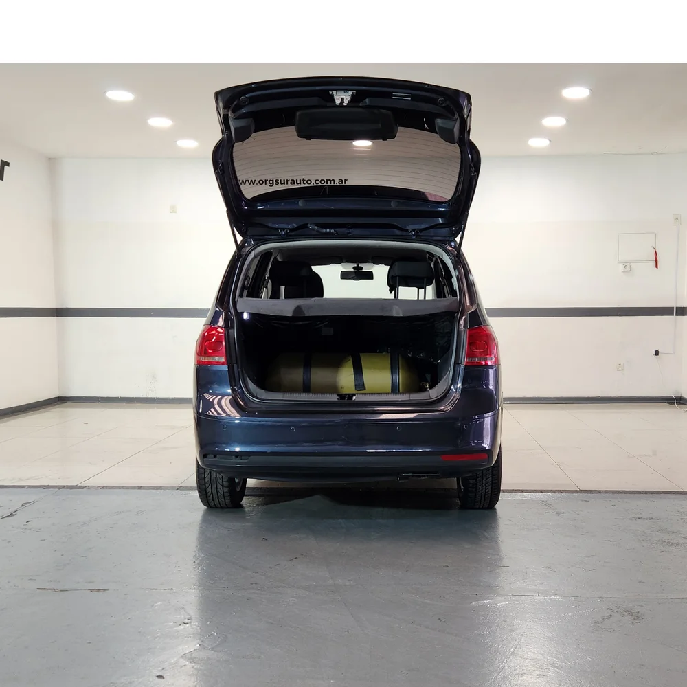 VW Suran 2014 4x2 NAFTA Miniatura 9