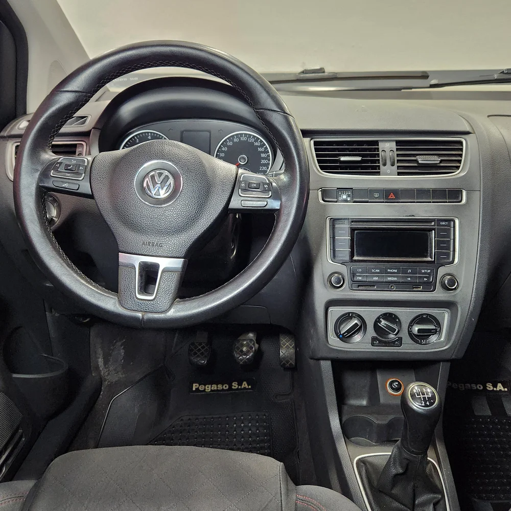 VW Suran 2014 4x2 NAFTA Miniatura 12