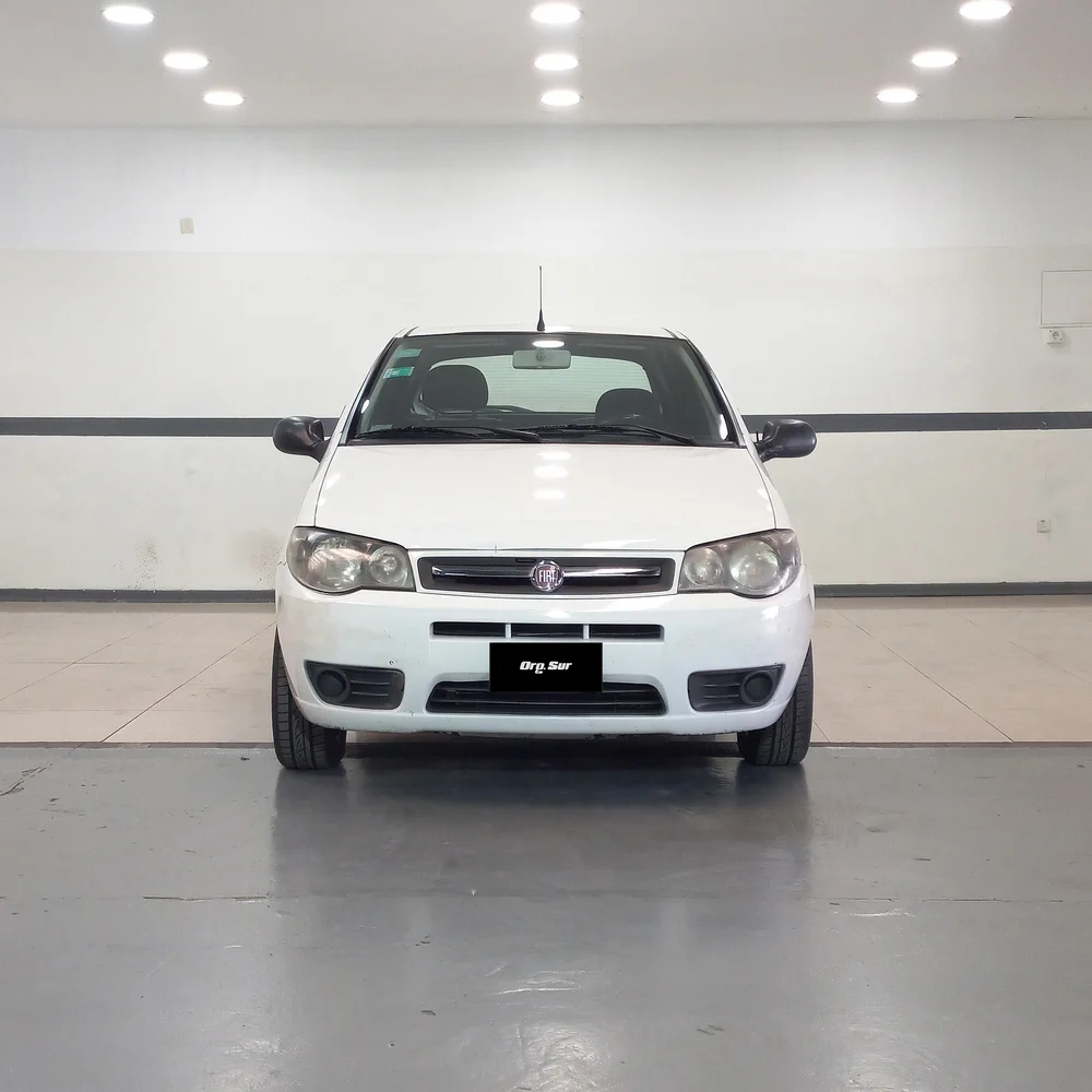FIAT Palio 2013 4x2 NAFTA Miniatura 2