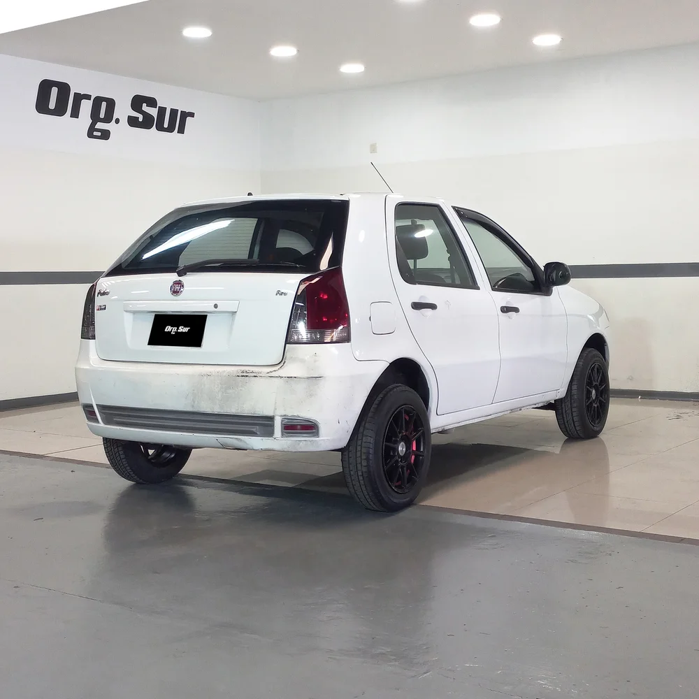 FIAT Palio 2013 4x2 NAFTA Miniatura 5