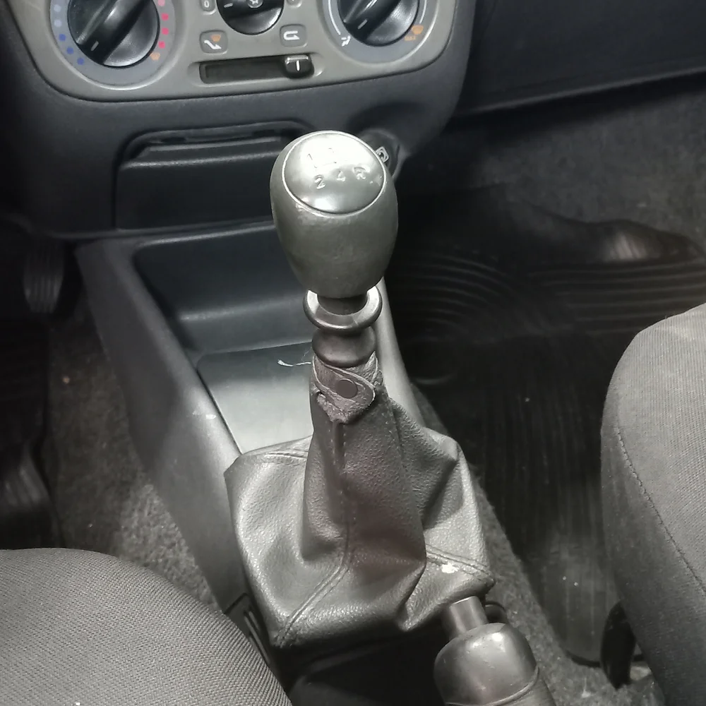 FIAT Palio 2013 4x2 NAFTA Miniatura 13