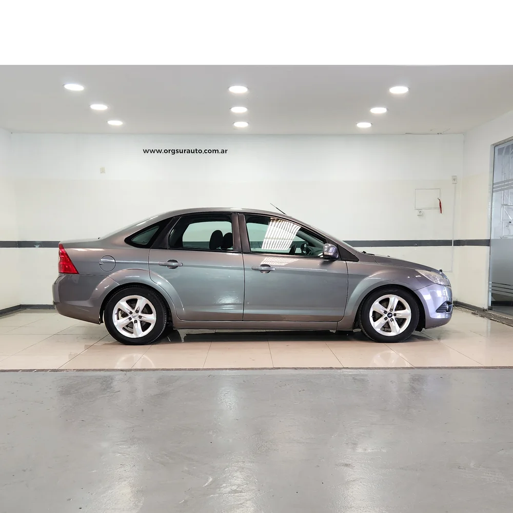 FORD Focus 2010 4x2 NAFTA Miniatura 4