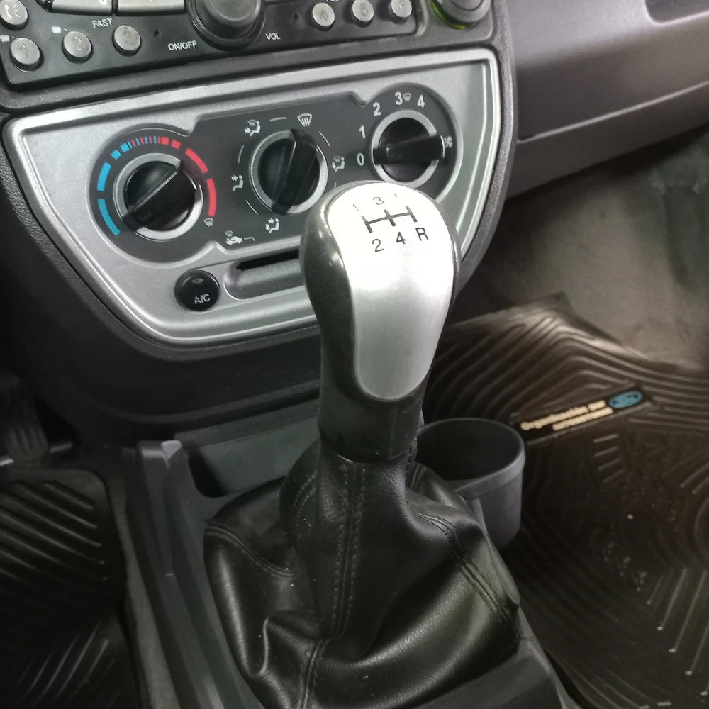 FORD KA 2013 4x2 NAFTA Miniatura 12