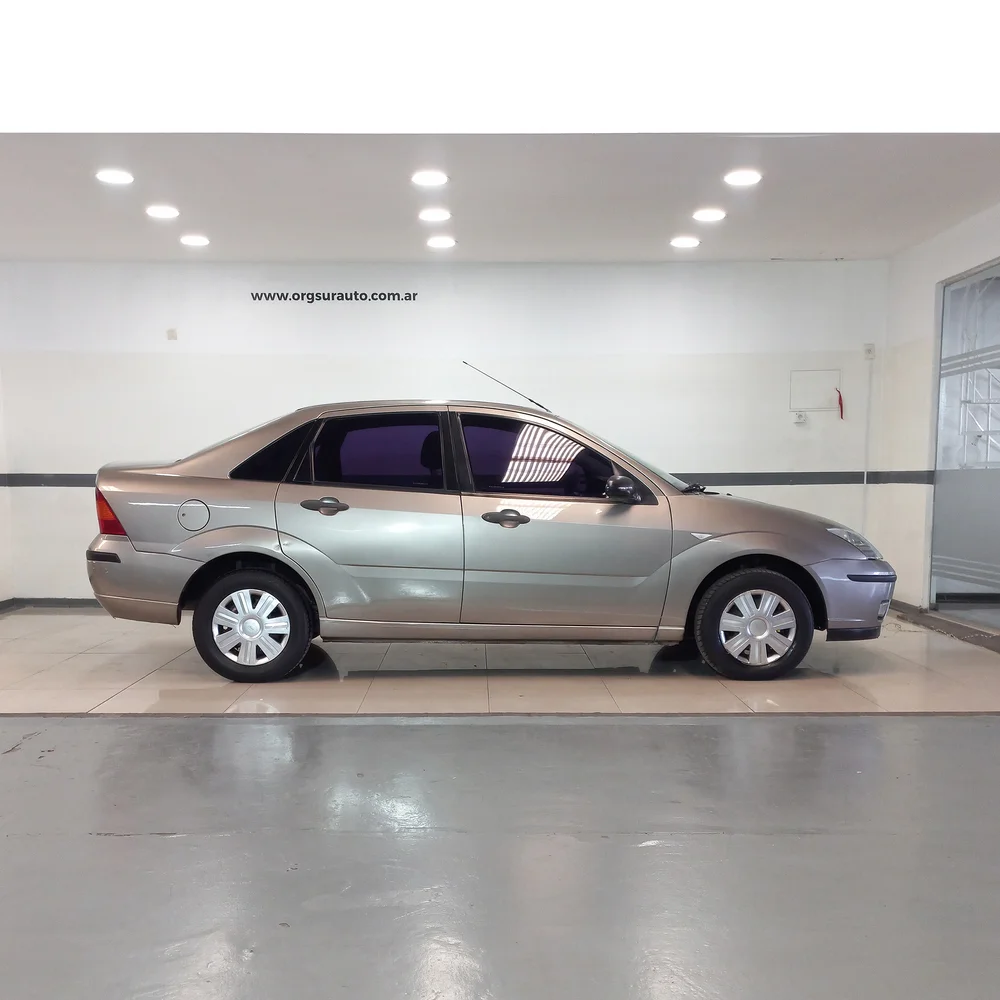 FORD Focus 2010 4x2 NAFTA Miniatura 4
