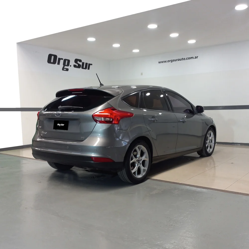 FORD Focus III 2015 4x2 NAFTA Miniatura 5