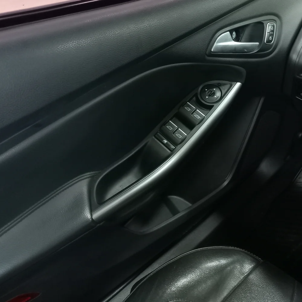 FORD Focus III 2015 4x2 NAFTA Miniatura 15