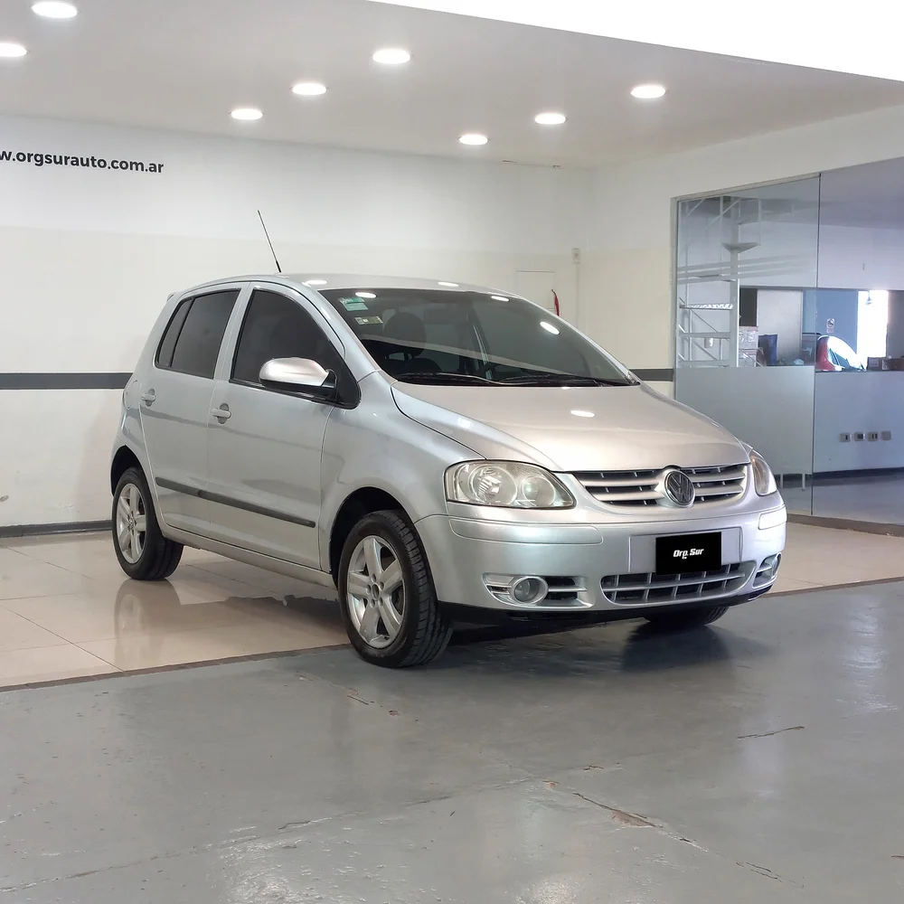 VW Fox 2008 4x2 NAFTA Miniatura 3