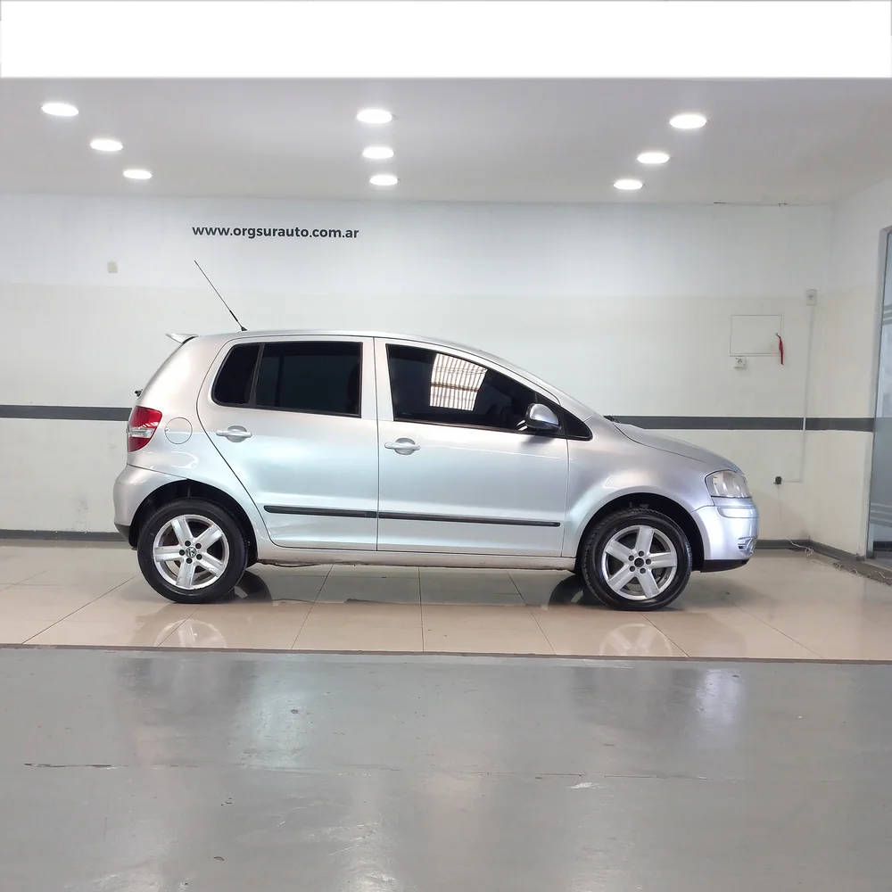 VW Fox 2008 4x2 NAFTA Miniatura 4
