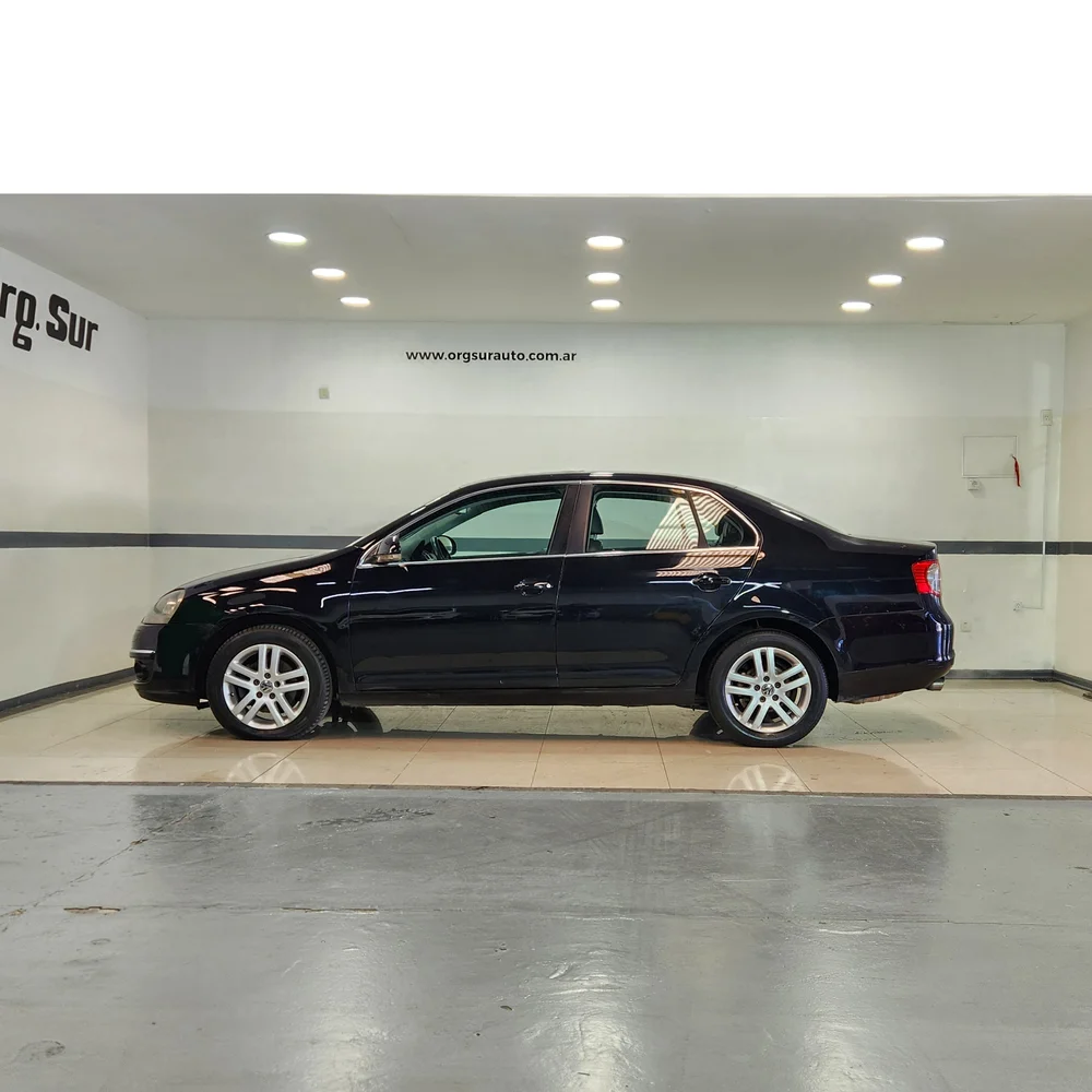 VW Vento 2007 4x2 NAFTA Miniatura 8
