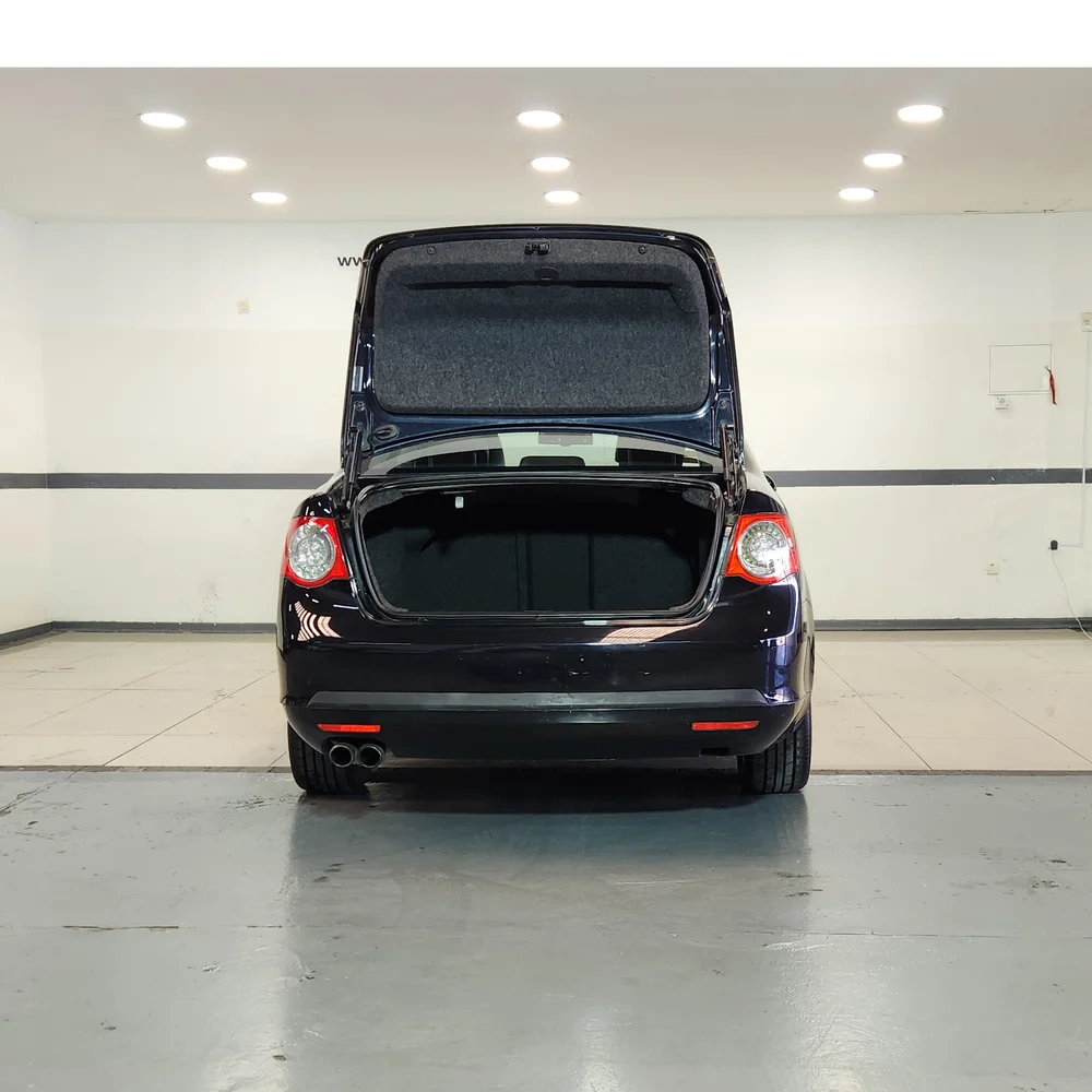 VW Vento 2007 4x2 NAFTA Miniatura 10