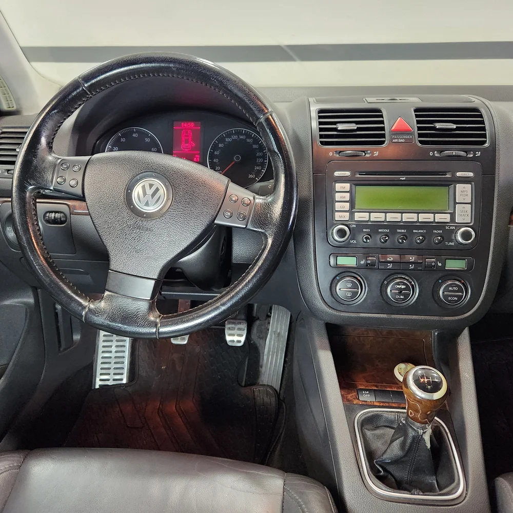 VW Vento 2007 4x2 NAFTA Miniatura 12
