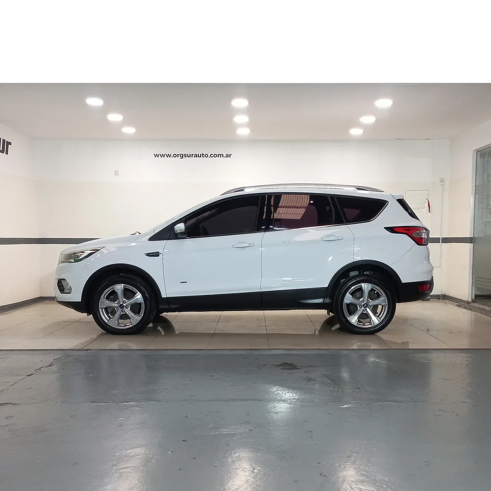 FORD Kuga 2018 4x4 NAFTA Miniatura 8