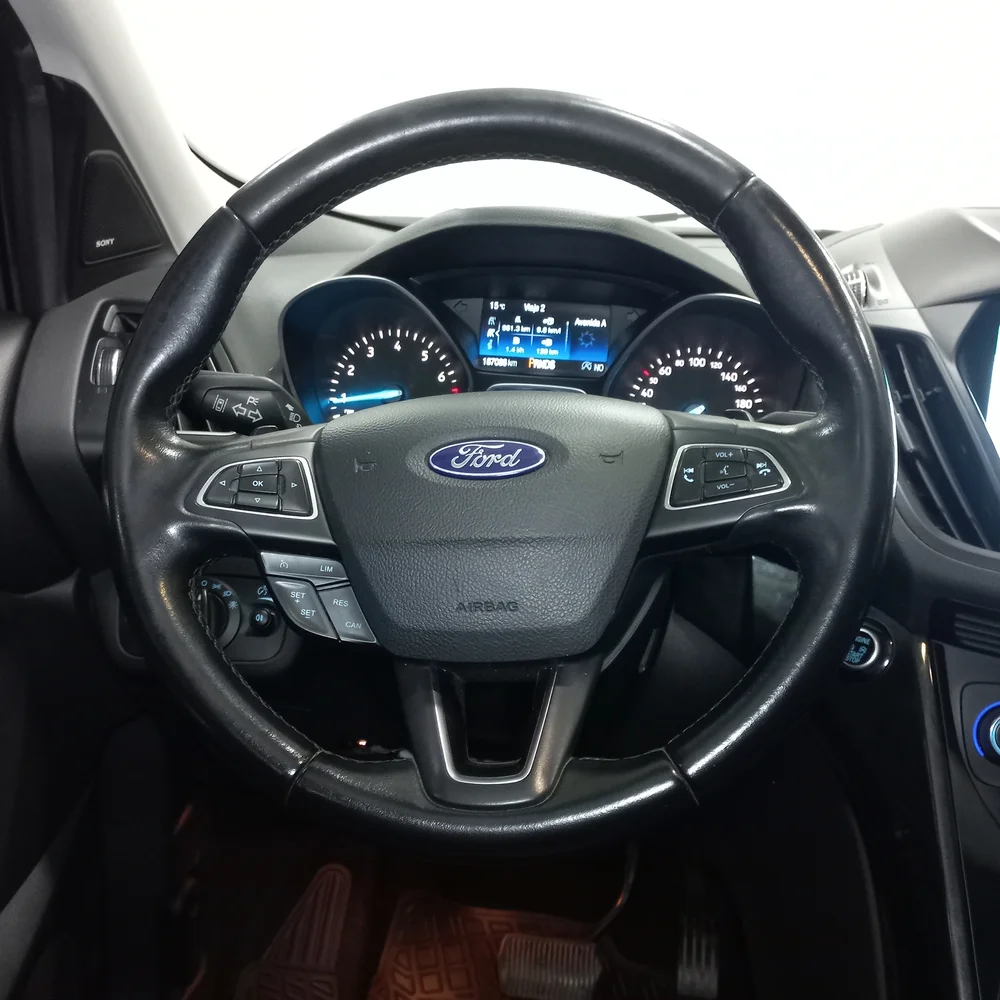 FORD Kuga 2018 4x4 NAFTA Miniatura 12