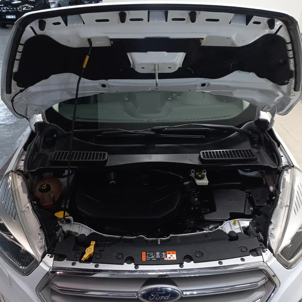 FORD Kuga 2018 4x4 NAFTA Miniatura 19
