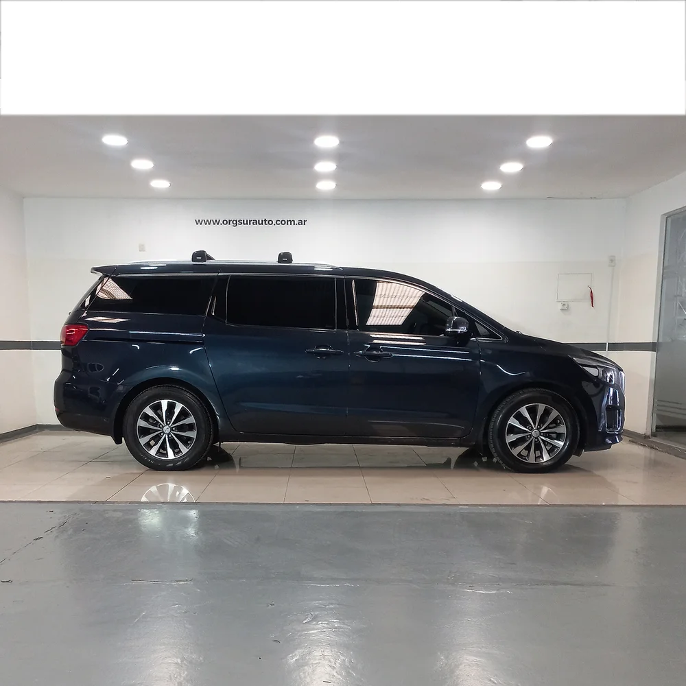 KIA Carnival 2016 4x2 DIESEL Miniatura 4