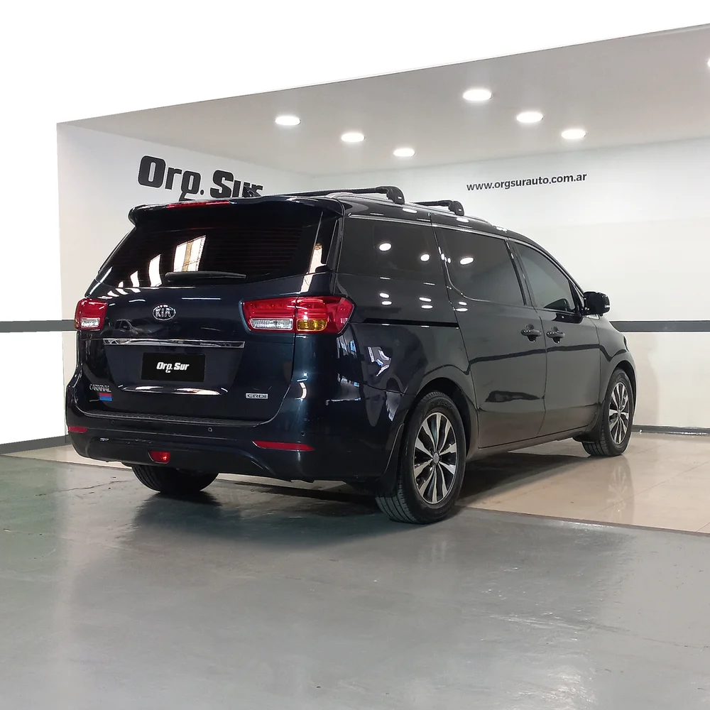 KIA Carnival 2016 4x2 DIESEL Miniatura 5