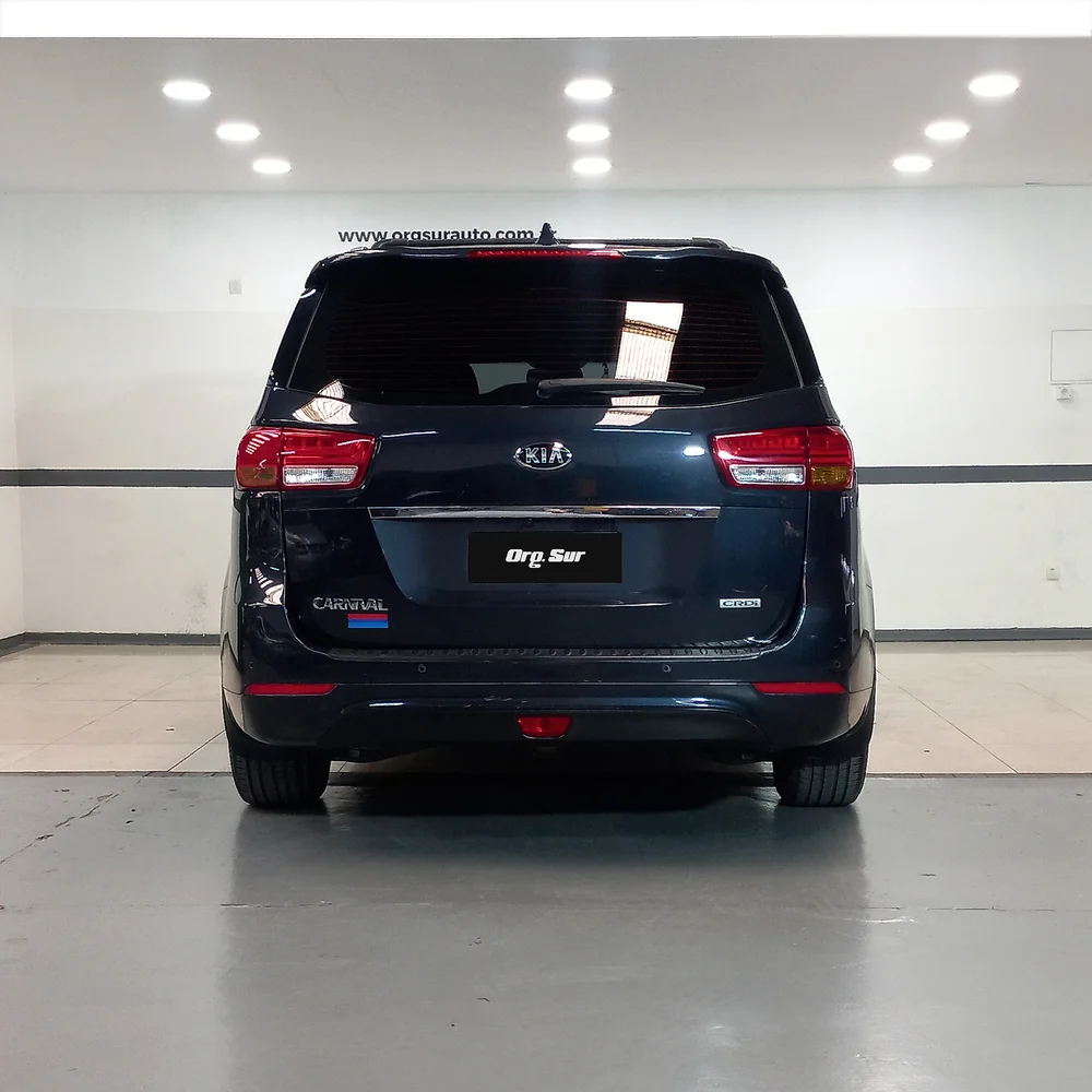 KIA Carnival 2016 4x2 DIESEL Miniatura 6