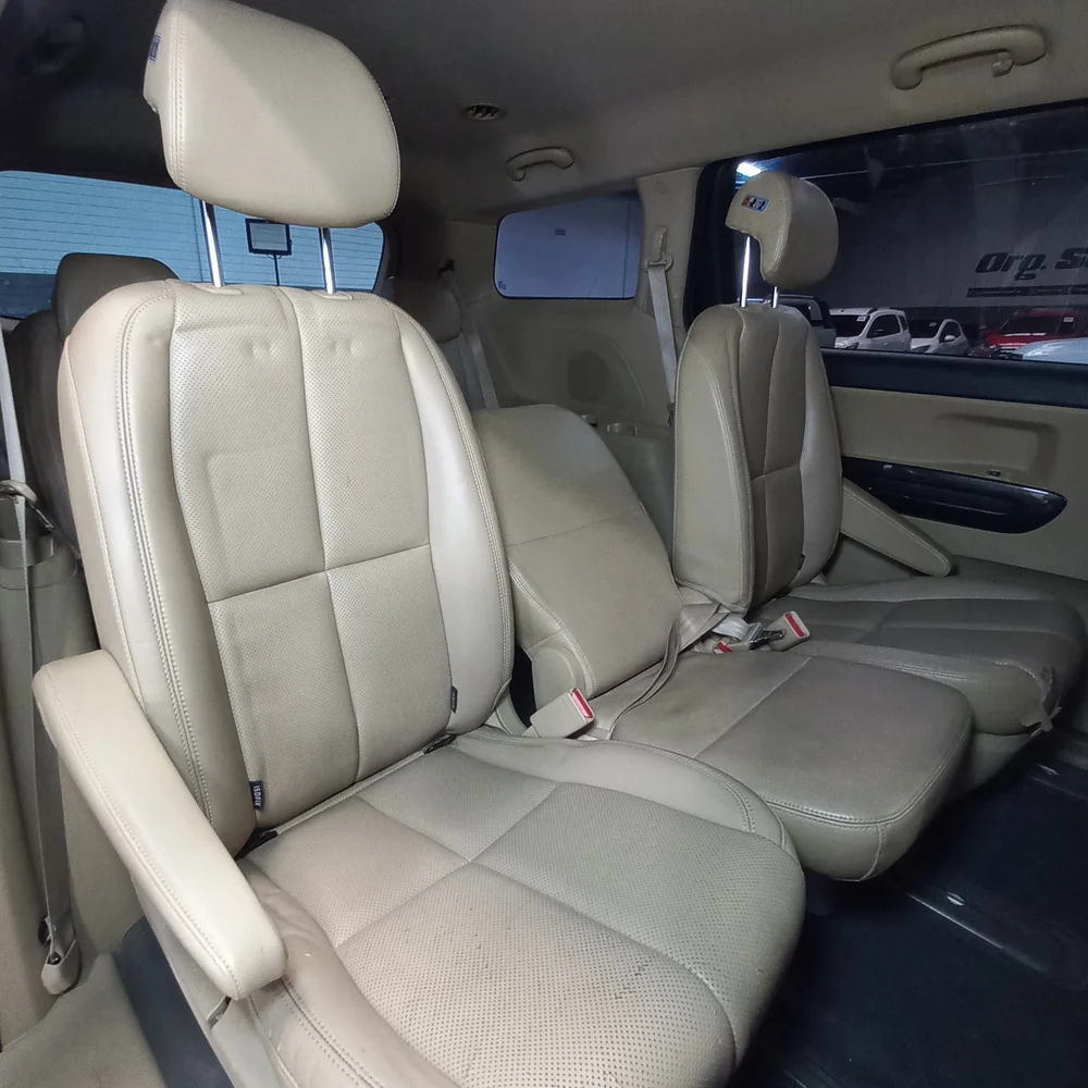 KIA Carnival 2016 4x2 DIESEL Miniatura 19