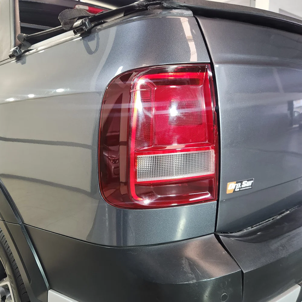 VW Saveiro 2019 4x2 NAFTA Miniatura 10