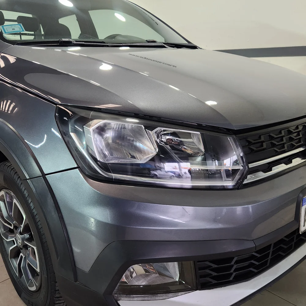 VW Saveiro 2019 4x2 NAFTA Miniatura 11