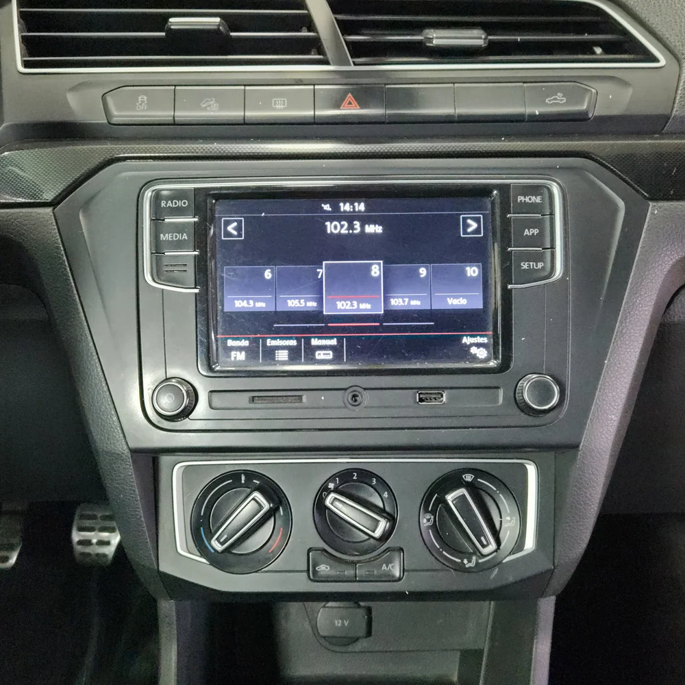 VW Saveiro 2019 4x2 NAFTA Miniatura 12