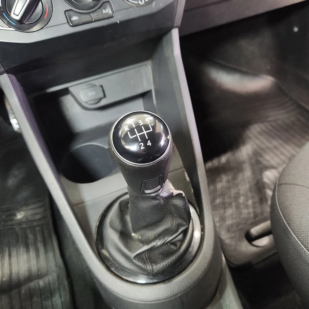 VW Saveiro 2019 4x2 NAFTA Miniatura 13